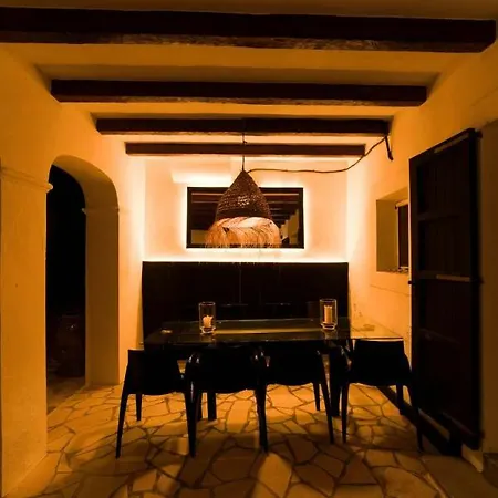 Namasté * Sant Rafel de sa Creu
